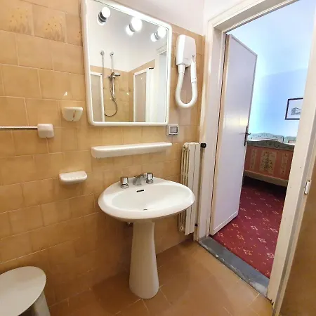 Nencini 3*