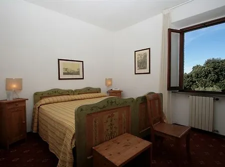 Nencini מלון 3*